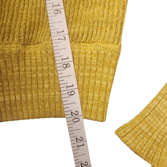 EUC FREE PEOPLE SUGAR RUSH OFF THE SHOULDER SWEATER SZ MED - Picture 11 of 15